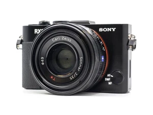 Sony DSC-RX1R 24MP Vollformat Kompakt Digitalkamera - Bild 1 von 4