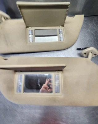 Conjunto de parasol iluminado delantero izquierdo y derecho Ford F250 F350 SD 2003-2007 OE Foto 1 de 4