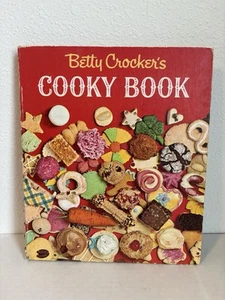 Betty Crocker’s Cooky Book 1963 Spiral Binding - Picture 1 of 12