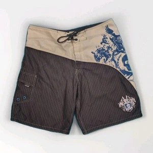 Pantalones cortos de tabla MOSSIMO, rayas y gráficos góticos, para hombre talla 35 ligeramente usados - Imagen 1 de 4