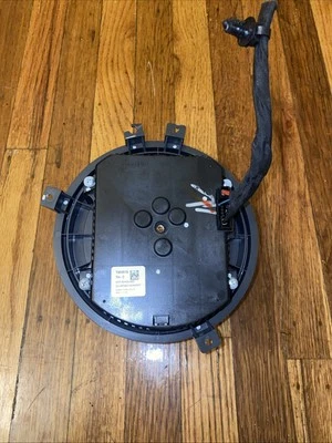 Двигатель вентилятора отопителя приборной панели Chevrolet Impala 2015–2020 годов от оригинального производителя T950616 - Изображение 1 из 3