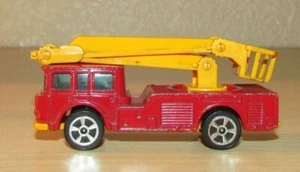 VINTAGE CORGI JUNIORS WHIZZWHEEL 1970's SIMON SNORKEL FIRE ENGINE Red BRITAIN - Picture 1 of 6