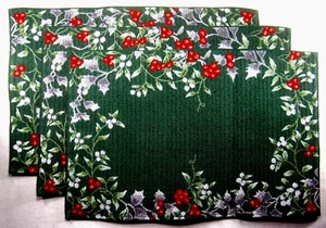 RARE SET of (3) PFALTZGRAFF WINTERBERRY EVERGREEN PLACEMATS New Unused #63962 - Picture 1 of 5