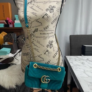 Authentic Gucci velvet marmont metallasse - Picture 1 of 12