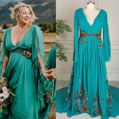 Plus Size Flowers Embroidered Wedding Dresses V-Neck Flare Sleeves Bridal Gowns - Image 1 of 4