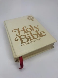 Holy Bible Catholic Family Edition 1993 Large Size Bible World Catholic Press - Imagen 1 de 11