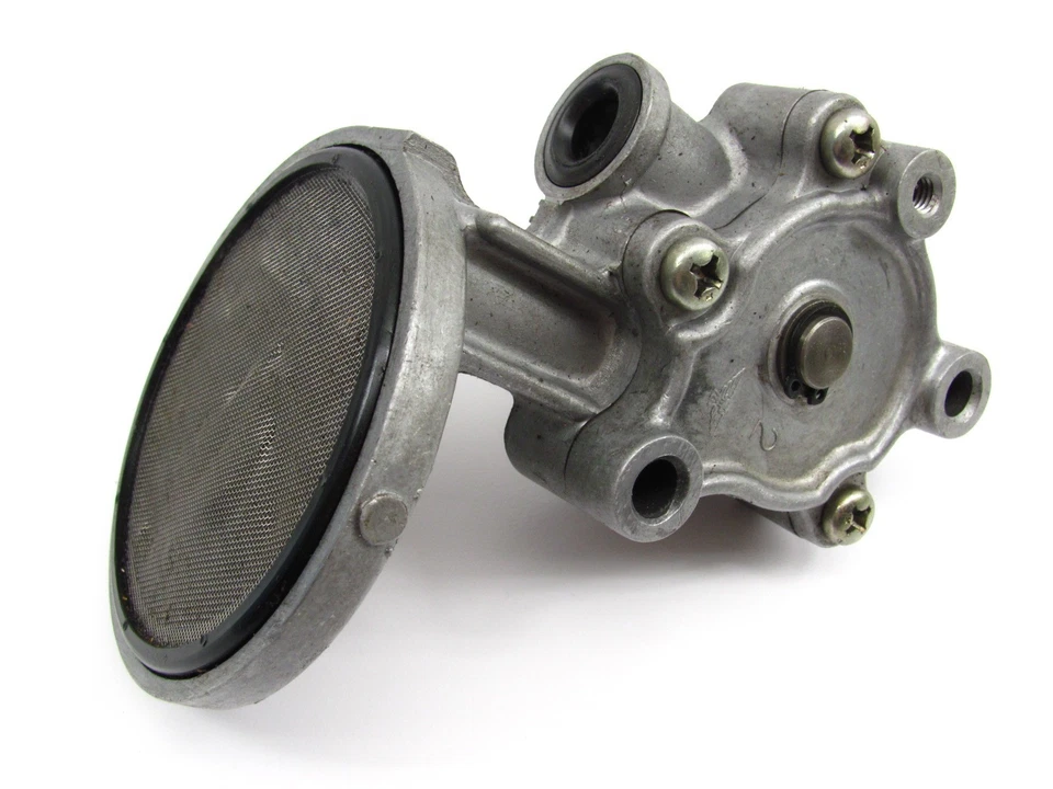 Kawasaki 82 KZ750 KZ 750 KZ750-E3 1982 - Conjunto de bomba de aceite del cárter del motor. Foto 1 de 1