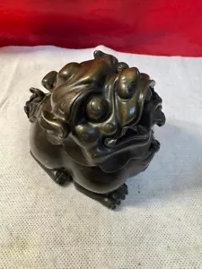 Chinesische Qing Dynastie sitzendes mythisches Tier Bronze Räuchergefäß signiert - Bild 1 von 8