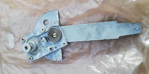 Daimler Limousine RH Window Regulator BD46292 (superseded BBC3044) 1968-1992 - Picture 1 of 4
