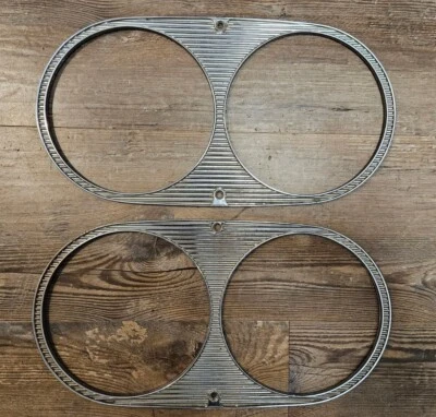 Biseles de faros izquierdo y derecho Ford Thunderbird 1961 1962 1963 OEM  Foto 1 de 4