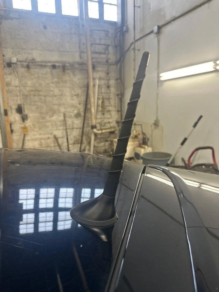 Antena FIAT 500 12 13 14 15 Foto 1 de 1