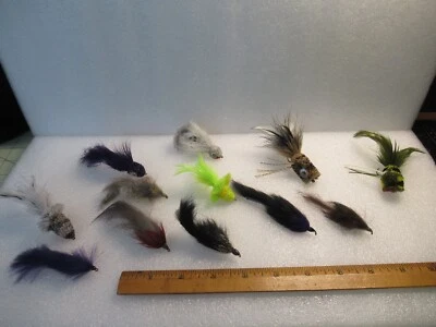 VINTAGE deer hair rabbit fur bass bugs lot of 12 frog shiner mouse popper - Image 1 of 4
