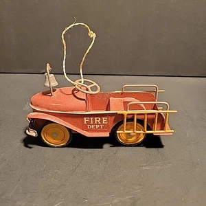Oldtimer Feuerwehrauto Ornament - Bild 1 von 6