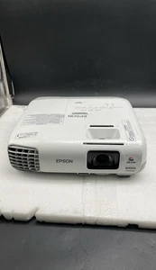 Epson PowerLite 955W LCD Projector HDMI WXGA 3LCD 3000 Lumens Classroom Office - Picture 1 of 7