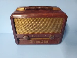 1950 Sentinel Tube Radio 335-P Vacuum Tube - Table Radio - Picture 1 of 10