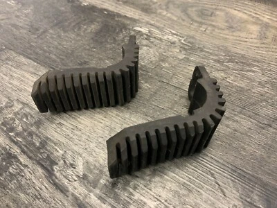 Cauchos de tanque de combustible delantero Honda VT1100C3 1100 Shadow Aero ACE Spirit Sabre OEM Foto 1 de 3