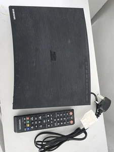 Samsung BD-J5900 Curved WiFi 3D Blu-Ray & DVD Player - Netflix, Amazon, iPlayer - Picture 1 of 9