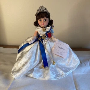 Y2K Madame Alexander 8" England Queen Wendy #28560 (2001) International EUC - Picture 1 of 4