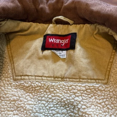 Chaleco Wrangler Hero Para Hombres Pana Borde Bronceado Forrado Sherpa Cremallera Completa L {N} Foto 1 de 2