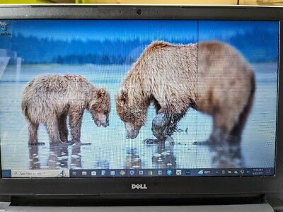 Dell Inspiron 5555 15" AMD A10-8700P 1,80 GHZ Foto 1 de 4