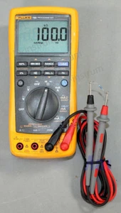 Fluke 789 ProcessMeter Digital Multimeter Calibrator W Test Leads - Picture 1 of 4