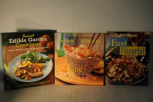 Betty Crocker Fast & Flavorful Better Homes & Gardens Sunset Edible Cookbook - Imagen 1 de 12