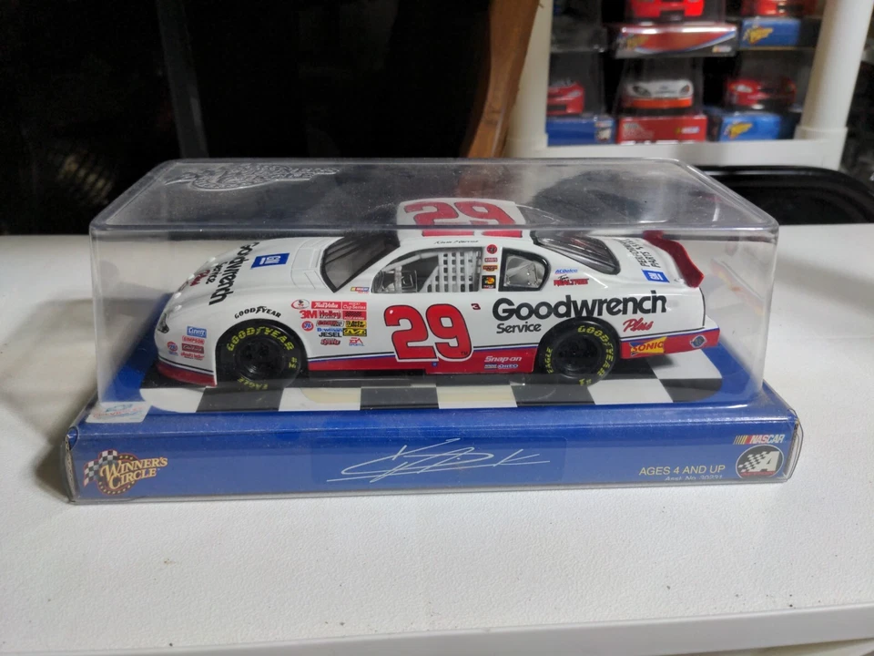 Winner's Circle Kevin Harvick #29 Goodwrench 1 24