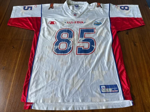 Chad Johnson Cincinnati Bengals NFL 2004 Pro Bowl Jersey Size Large Vintage Cover
