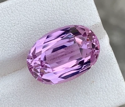 VVS 16.15 Ct Natural Pink Kunzite Gemstone Oval Cut From Afghanistan - Image 1 of 2
