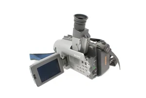 Sony Handycam CCD-TRV52 8mm Analog Camcorder For Parts Or Repair - Picture 1 of 14