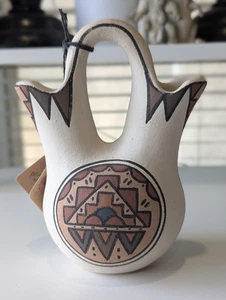 Minnie Vigil weiße Hochzeitsvase Ende 80er Jahre - Santa Clara Pueblo - Bild 1 von 7