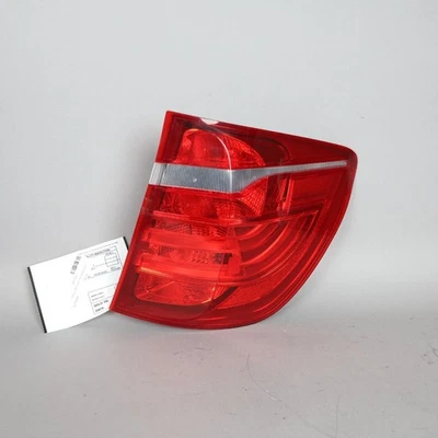 Luz trasera exterior derecha LED BMW X3 2011-2017 63217220242 OEM usada Foto 1 de 4