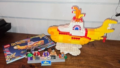 LEGO Ideas: The Beatles Yellow Submarine (21306) Impresionante kit basado en la película Foto 1 de 4