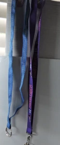 DM Merchandising I#1 cheerleader in viola e tessuto portachiavi geometrico collo - Foto 1 di 3