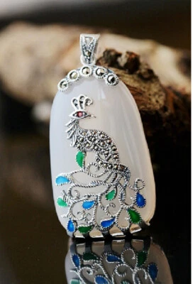 D10 Rimorchio Pfau Con Marcasite Su Bianco Calcedonio 925 Argento Sterling - Immagine 1 di 4
