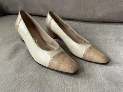 Vintage Salvatore Ferragamo Women Shoes Cream and Taupe Leather 8 AA - Image 1 of 4