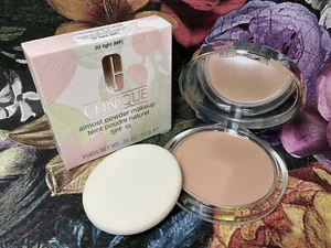 Clinique Almost Powder Makeup Spf 15 10g Shade 03 Light - Picture 1 of 3