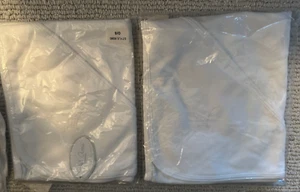 Neu $ 44 Petit Ami 100 % Pima-Baumwolle weiß Kreuz Kapuze Decke-Einheitsgröße - Bild 1 von 4