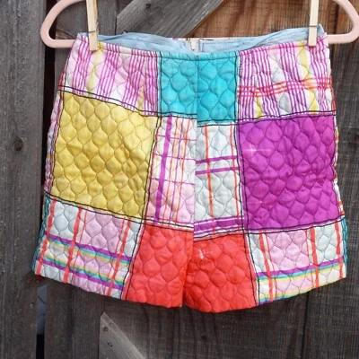 Handmade Quilted Vintage High Rise Shorts Size 26 - Image 1 of 4