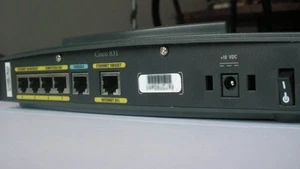 CISCO 831 93-0632-01 REV 2 - ADSL Over ISDN Broadband Router - Afbeelding 1 van 1