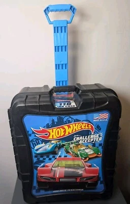 Hot Wheels Hardshell Car Carry Case  Challenge Accepted 110 Capacity SHIPS FREE - Image 1 of 4