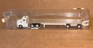 Tonkin Toy, KENWORTH SEMI TRACTOR / GTS INTERIOR SUPPY FLATBED TRAILER (1/87) - Picture 1 of 4