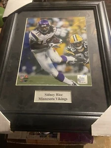 8x10 Pro Bowl Receiver Minnesota Vikings Sidney Rice In Game Photo Framed - Picture 1 of 1