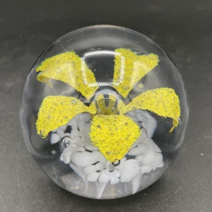 Vintage Yellow Flower Art Glass Paperweight - Grayish violet globe - bubbles - Picture 1 of 7