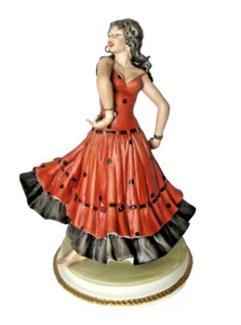 Estatuilla de cerámica del bailarín flamenco Capodimonte firmada por Sandro Maggioni c1975 9 1/2" - Imagen 1 de 10