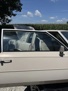 1980-1985 Cadillac Coupe Deville Passenger Door Window Glass (No Trim Included) - Picture 1 of 1