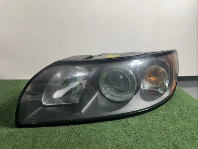 Conjunto de lámpara de faro halógeno para conductor izquierdo Volvo S40 V50 2004-2007 OEM 30698801 Foto 1 de 4