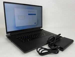 Alienware M17 R5 17.3" FHD 360Hz Ryzen 9 6900HX 16GB 1TB SSD RTX 3070Ti W11H - Picture 1 of 7