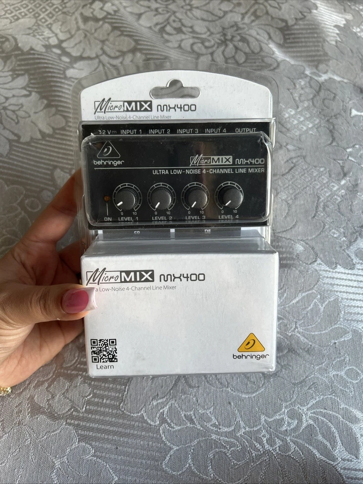 Behringer MicroMix MX400 4-Channel Line Mixer - Image 1 of 2
