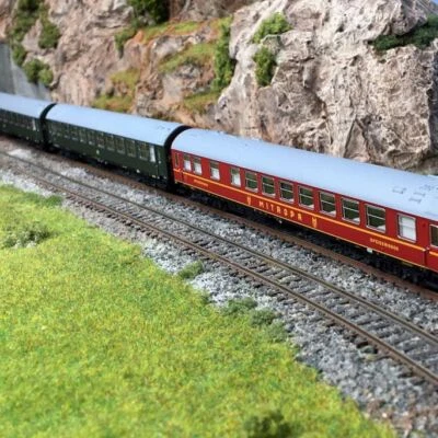 Coffret 3 voitures OSShD Type B, DR, livrée verte/rouge, Ep. III - Arnold HN4422 - Photo 1/4